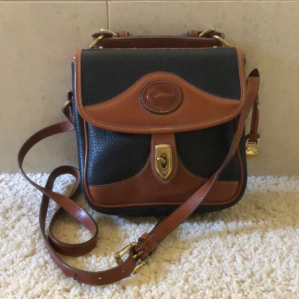 Vintage Dooney and Bourke Carrier Bag ✨